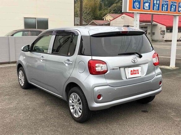 2020 Toyota Passo III Рестайлинг, серебристый, 650000 рублей - вид 5