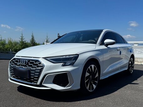 2022 Audi A3 35 TFSI Long IV (8Y), белый, 2450000 рублей, вид 3