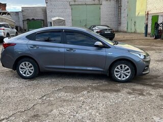 2017 Hyundai Solaris II, серый, 1170000 рублей, вид 3