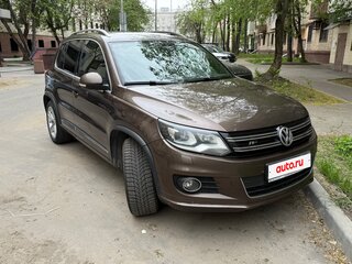 2013 Volkswagen Tiguan I Рестайлинг, коричневый, 1680000 рублей, вид 3