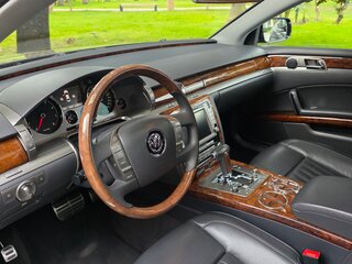 2013 Volkswagen Phaeton 5-Seater I Рестайлинг, чёрный, 2500000 рублей, вид 5
