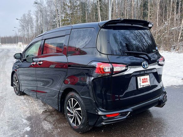 2018 Toyota Sienta II Рестайлинг, чёрный, 1550000 рублей - вид 7