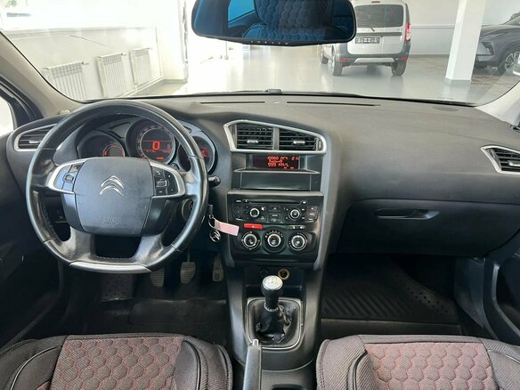 2012 Citroen C4 II, чёрный, 360000 рублей - вид 12