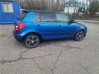 2014 Skoda Fabia II Рестайлинг, синий, 750000 рублей, вид 3