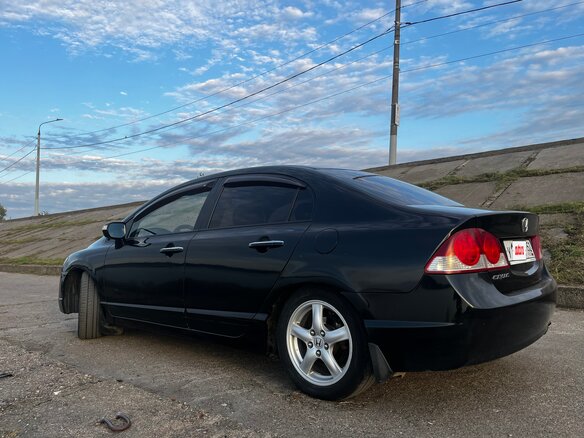 2008 Honda Civic VIII, чёрный, 720000 рублей - вид 2