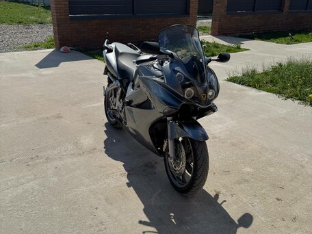 2008 Honda VFR 800, серебристый, 620000 рублей, вид 2