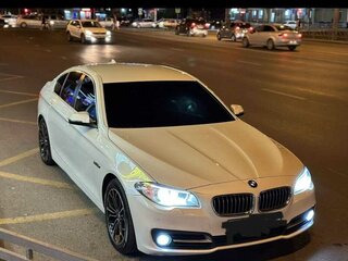 2013 BMW 5 серии 528i xDrive VI (F10/F11/F07) Рестайлинг, белый, 1950000 рублей, вид 4