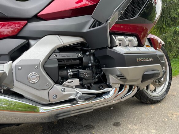 2018 Honda GL 1800 Gold Wing, красный, 2540000 рублей - вид 12