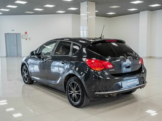 2013 Opel Astra J Рестайлинг, чёрный, 462000 рублей, вид 4