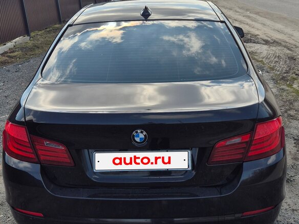 2010 BMW 5 серии 520d VI (F10/F11/F07), чёрный, 1620000 рублей - вид 5