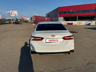 2020 Toyota Camry VIII (XV70), белый, 2550000 рублей, вид 5