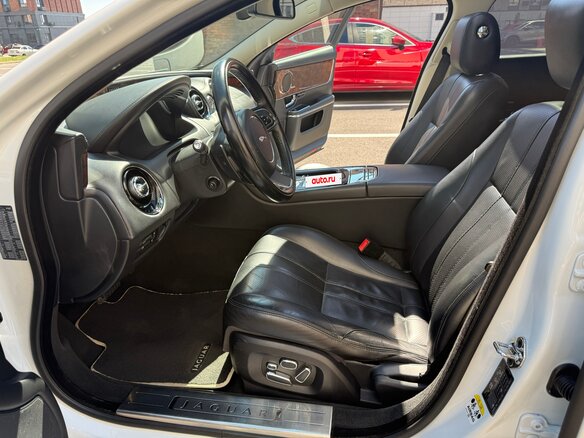 2011 Jaguar XJ IV (X351), белый, 1990000 рублей - вид 12
