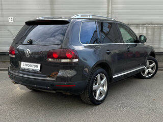 2007 Volkswagen Touareg I Рестайлинг, серый, 689000 рублей, вид 5