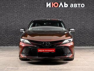 2018 Toyota Camry VIII (XV70), коричневый, 2800000 рублей, вид 2