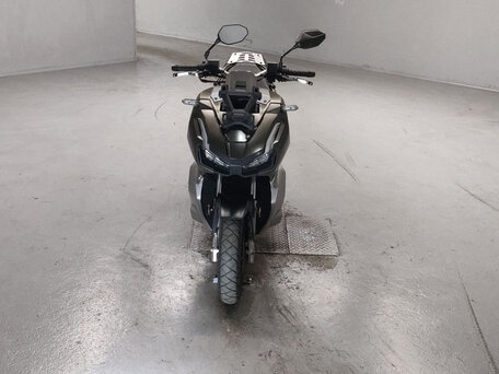 2020 Honda ADV150, серый, 410000 рублей, вид 2