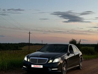 2011 Mercedes-Benz E-Класс 200 7G-Tronic IV (W212, S212, C207), серый, 1850000 рублей, вид 3