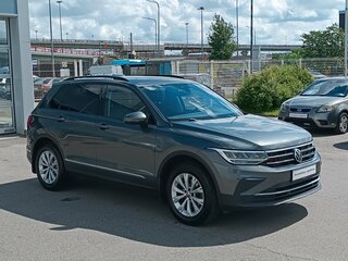 2021 Volkswagen Tiguan II Рестайлинг, серый, 2250000 рублей, вид 3