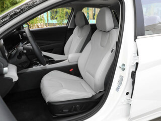 2025 Hyundai Elantra VII (CN7) Рестайлинг, красный, 2031000 рублей, вид 4