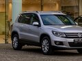 2016 Volkswagen Tiguan I Рестайлинг, серебристый, 1595000 рублей - вид 6