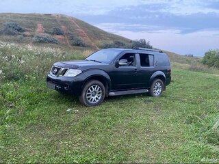 2011 Nissan Pathfinder III Рестайлинг, чёрный, 1350000 рублей, вид 3