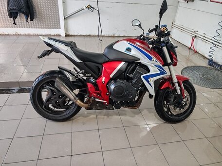 2015 Honda CB 1000R, красный, 700000 рублей, вид 3