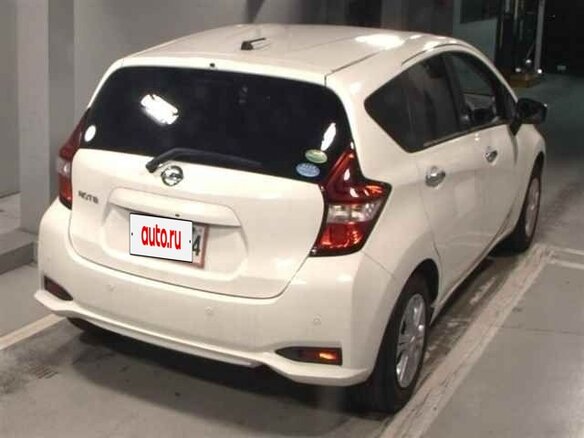 2017 Nissan Note II Рестайлинг, белый, 750000 рублей - вид 6