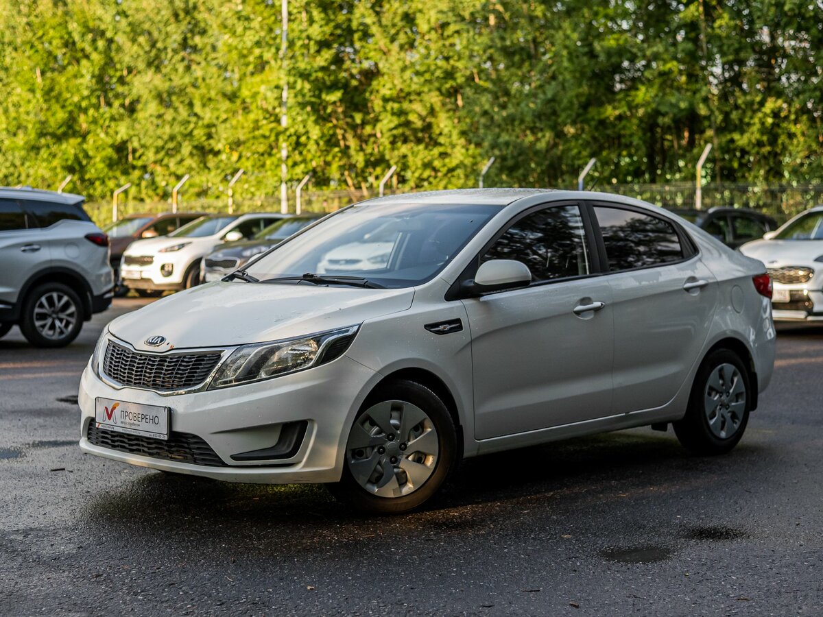 Открыть фотографии: Kia Rio III