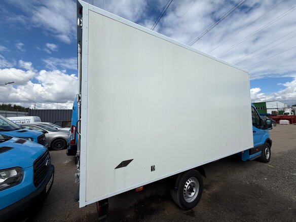 2021 Ford Transit, синий, 1420000 рублей - вид 15