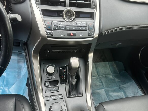 2014 Lexus NX 200t I, серый, 2700000 рублей - вид 22