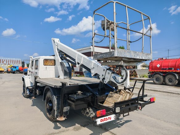 2010 ГАЗ 3308, белый, 2000000 рублей - вид 6