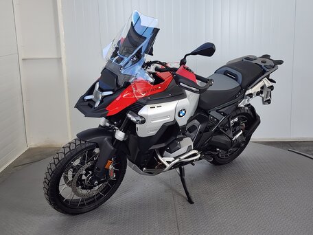 2025 BMW R 1300 GS Adventure, красный, 2819000 рублей, вид 4