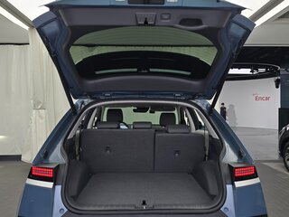2022 Hyundai IONIQ 5 Standard Range I, голубой, 2460000 рублей, вид 5