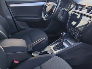 2016 Skoda Octavia III (A7), чёрный, 1820000 рублей, вид 4