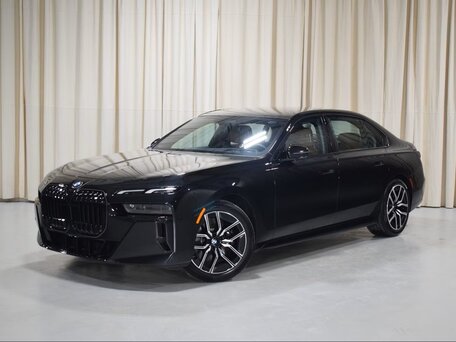 2025 BMW 7 серии 740i xDrive VII (G70), чёрный, 10893315 рублей, вид 1