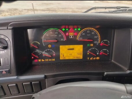 2008 Volvo FH, белый, 1750000 рублей, вид 4