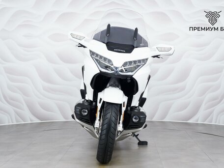 2019 Honda GL 1800 Gold Wing, белый, 2399000 рублей, вид 4