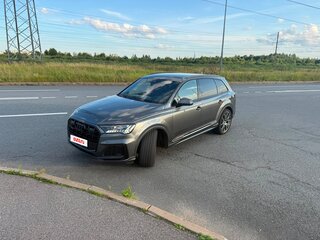 2020 Audi Q7 50 TDI II (4M) Рестайлинг, серый, 6000000 рублей, вид 3