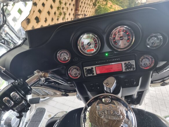 2009 Harley-Davidson Electra Glide, чёрный, 1200000 рублей - вид 1