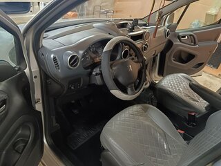2009 Peugeot Partner II, серебристый, 560000 рублей, вид 2