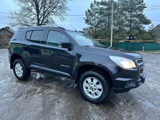 2013 Chevrolet TrailBlazer II, чёрный, 1300000 рублей, вид 3