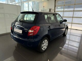 2012 Skoda Fabia II Рестайлинг, синий, 519000 рублей, вид 4