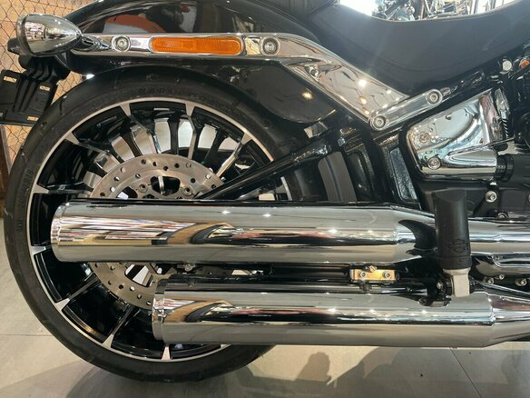 2024 Harley-Davidson Breakout, чёрный, 3400000 рублей - вид 15