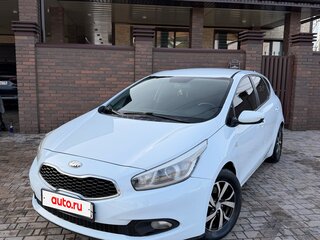 2014 Kia Ceed II, белый, 740000 рублей, вид 2