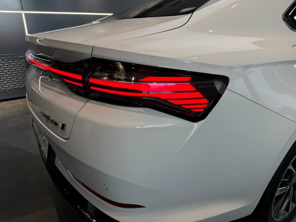 2026 Geely Preface I, белый - вид 9