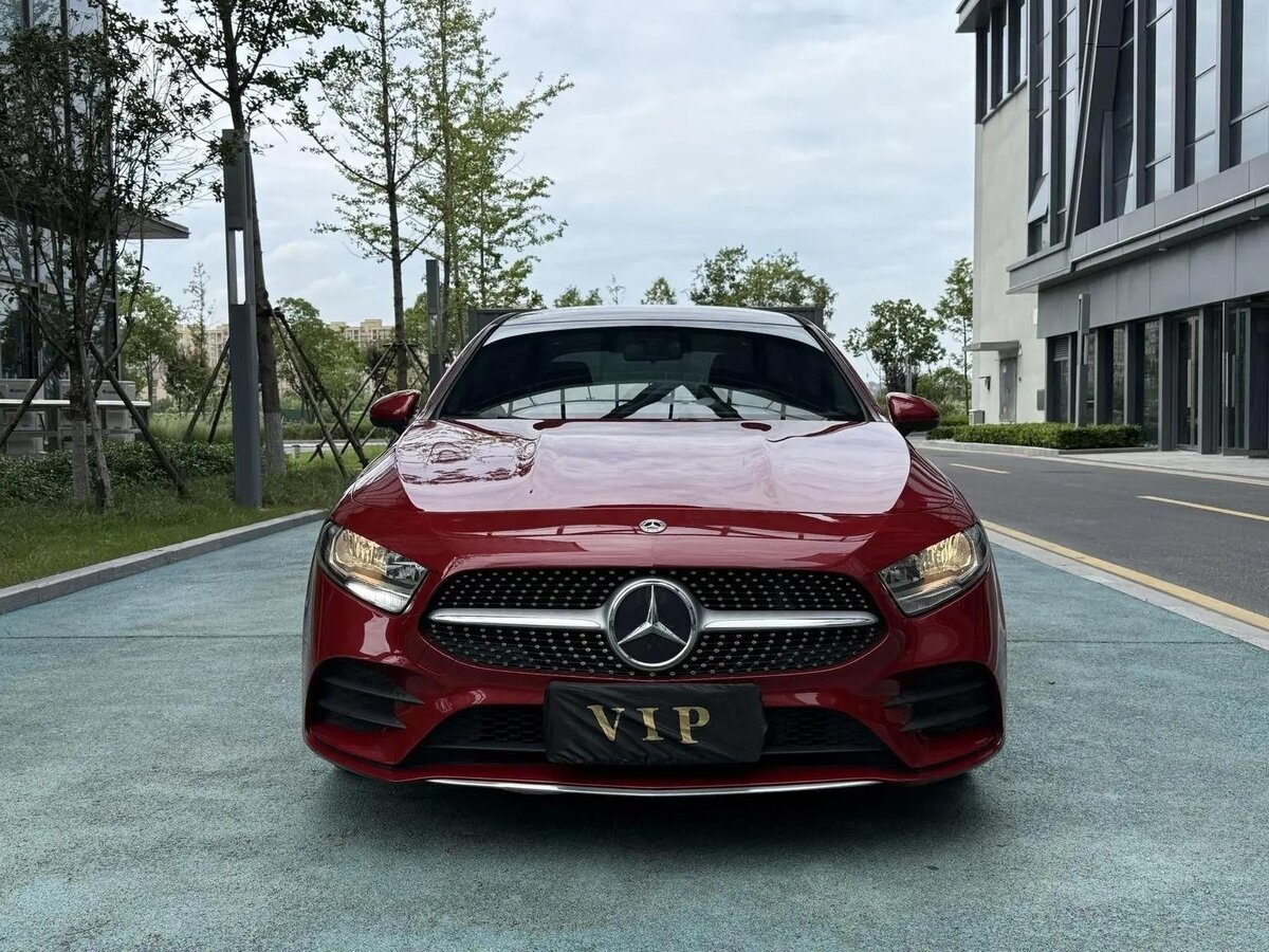 Открыть фотографии: Mercedes-Benz A-Класс IV (W177) Рестайлинг