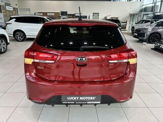 2017 Kia Rio III Рестайлинг, красный, 695000 рублей, вид 5