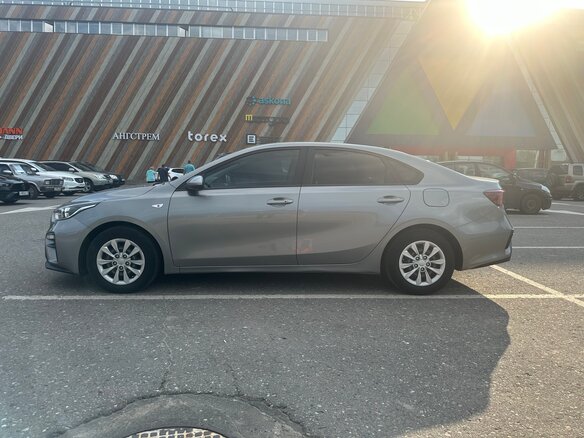 2020 Kia K3 II, серый, 1490000 рублей - вид 4