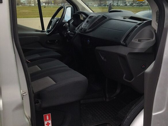 2022 Ford Transit, серебристый, 6000000 рублей - вид 5