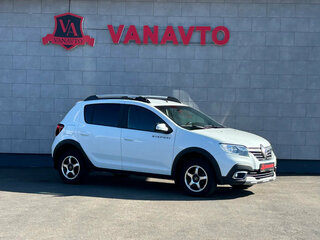 2021 Renault Sandero Stepway II Рестайлинг, белый, 1230000 рублей, вид 3