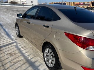 2011 Hyundai Solaris I, золотистый, 630000 рублей, вид 5
